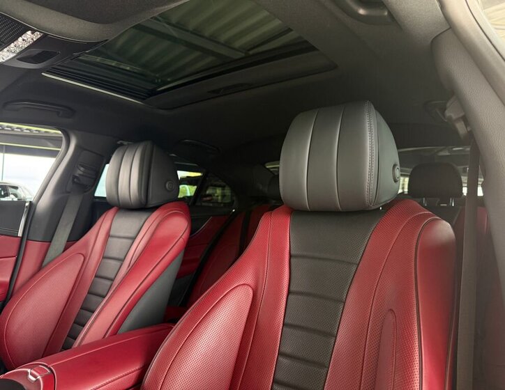 Mercedes-Benz CLS Sedan / Limuzína 2,0 l 195 kw