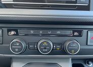 Volkswagen Caravelle 25