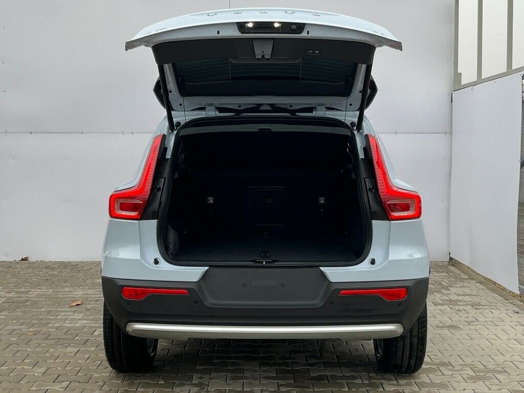 Volvo XC40 SUV 2,0 l 120 kw