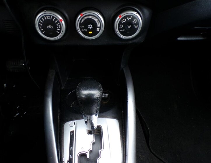 Mitsubishi Outlander Kombi 2,4 l 125 kw