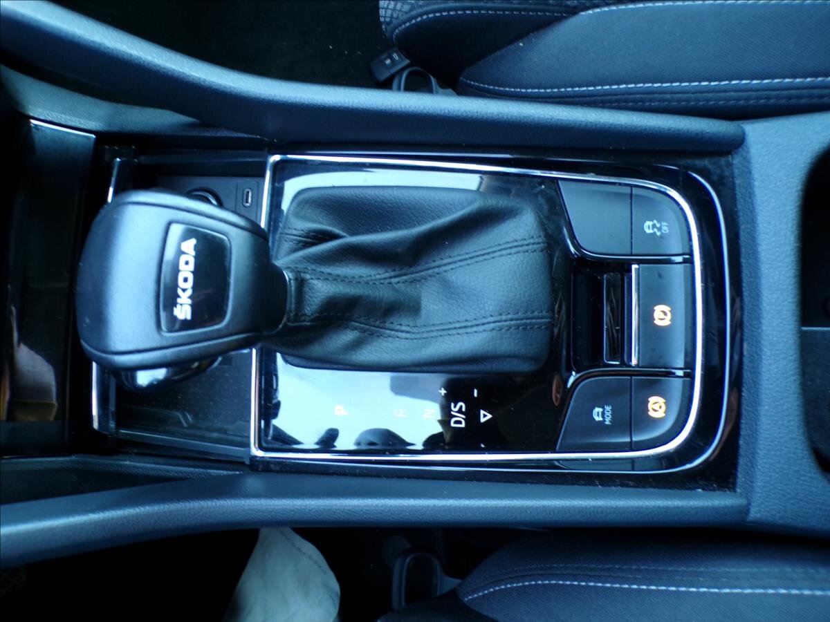Škoda Karoq Kombi 1,5 l 110 kw