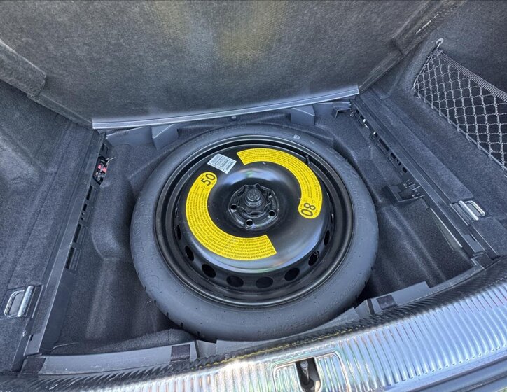 Audi A4 Kombi 2,0 l 140 kw