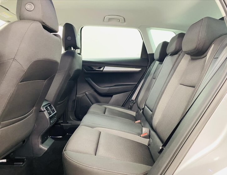 Škoda Karoq SUV / Terénní 1,5 l 110 kw