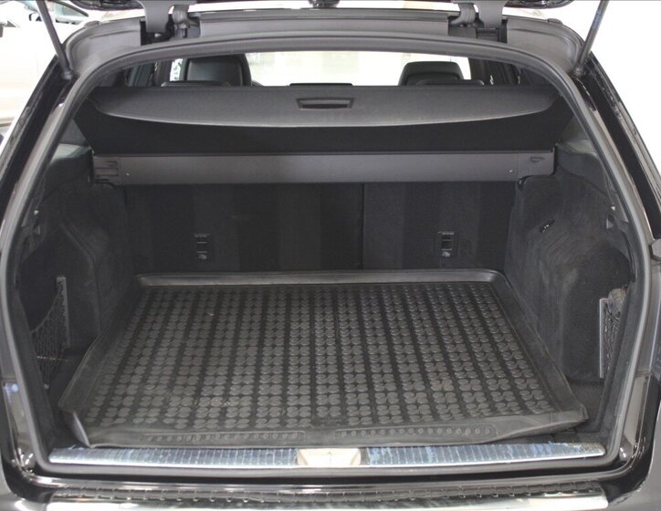 Mercedes-Benz Třídy E Kombi 3,0 l 190 kw