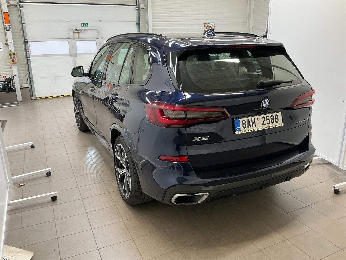 BMW X5 SUV 3,0 l 195 kw