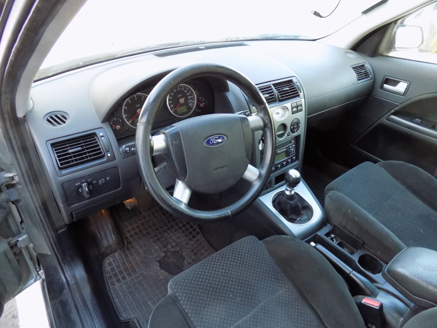 Ford Mondeo Kombi 2,0 l 107 kw