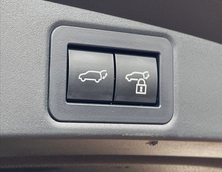 Toyota Corolla Kombi 2,0 l 112 kw