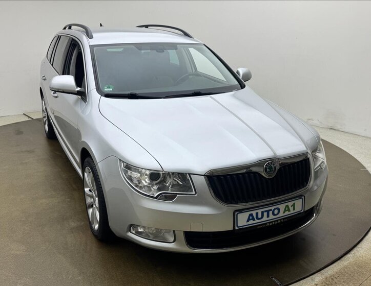 Škoda Superb Kombi 2,0 l 103 kw