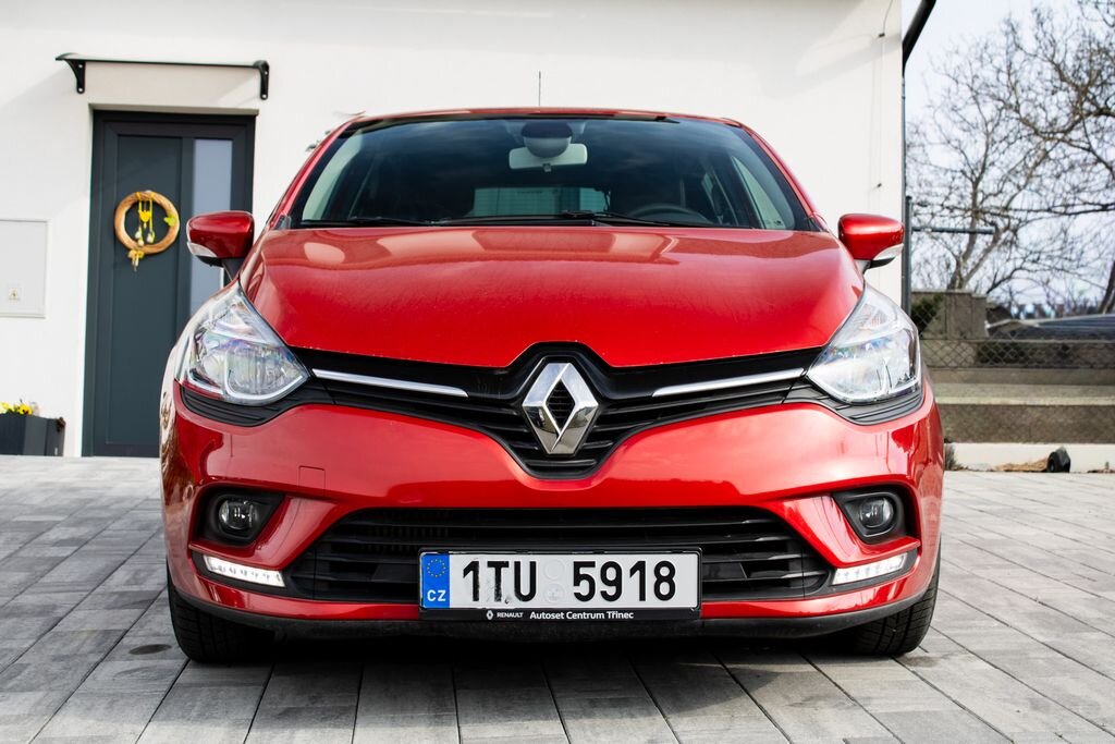 Renault Clio Hatchback 898,0 56 kw