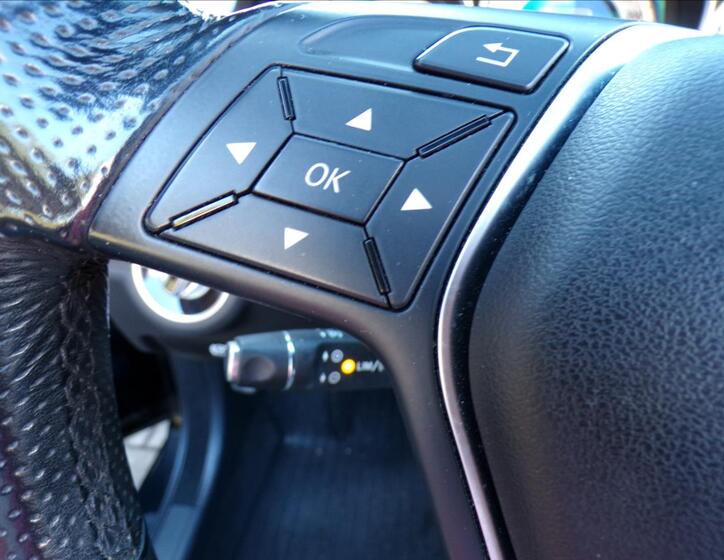 Mercedes-Benz Třídy E 18