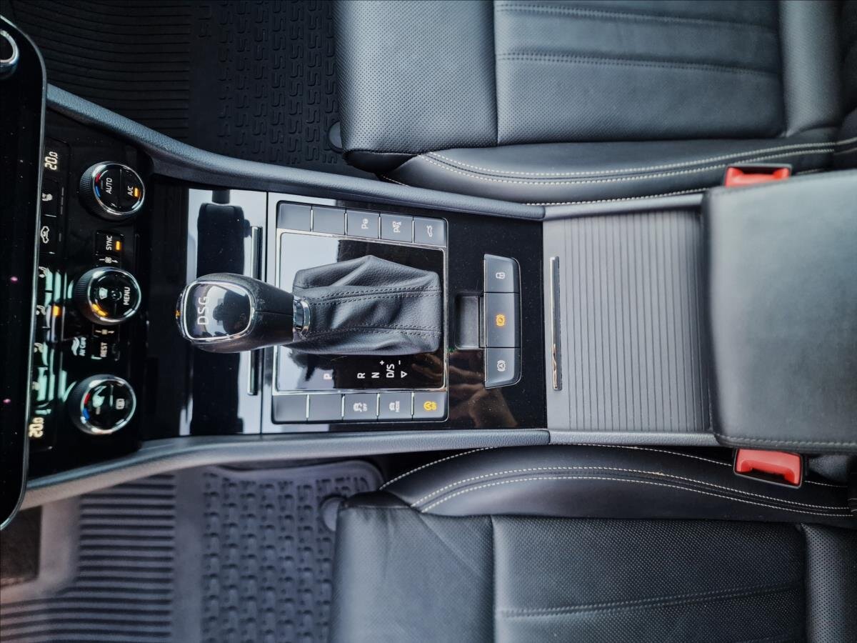 Škoda Superb Kombi 2,0 l 147 kw