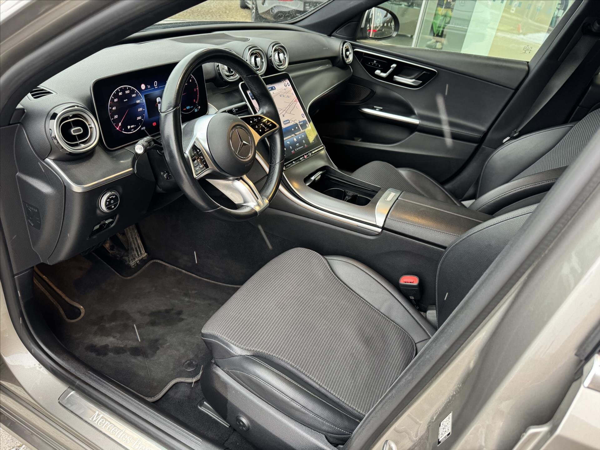 Mercedes-Benz Třídy C Sedan / Limuzína 2,0 l 147 kw