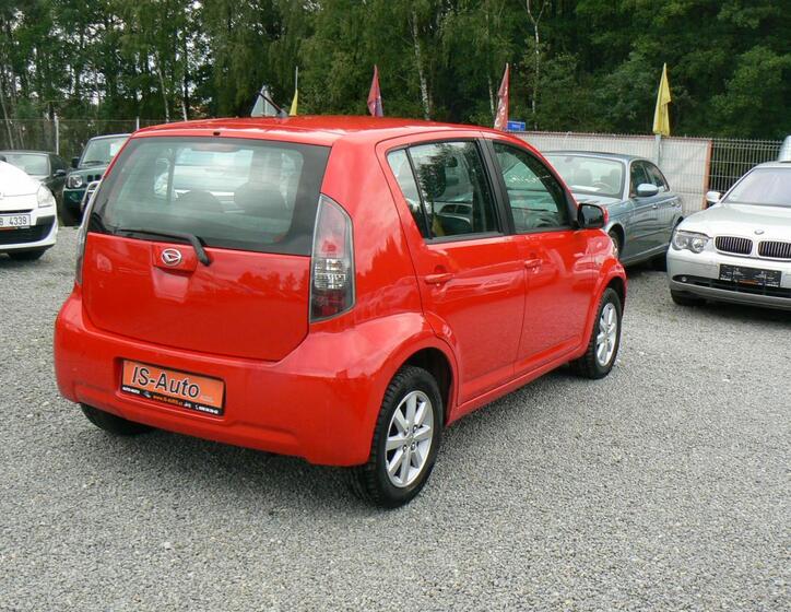Daihatsu Sirion 5