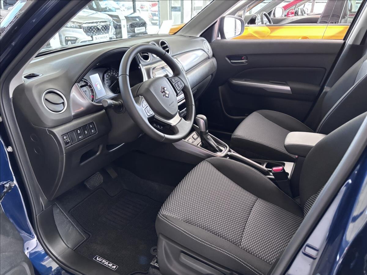 Suzuki Vitara SUV / Terénní 1,4 l 81 kw