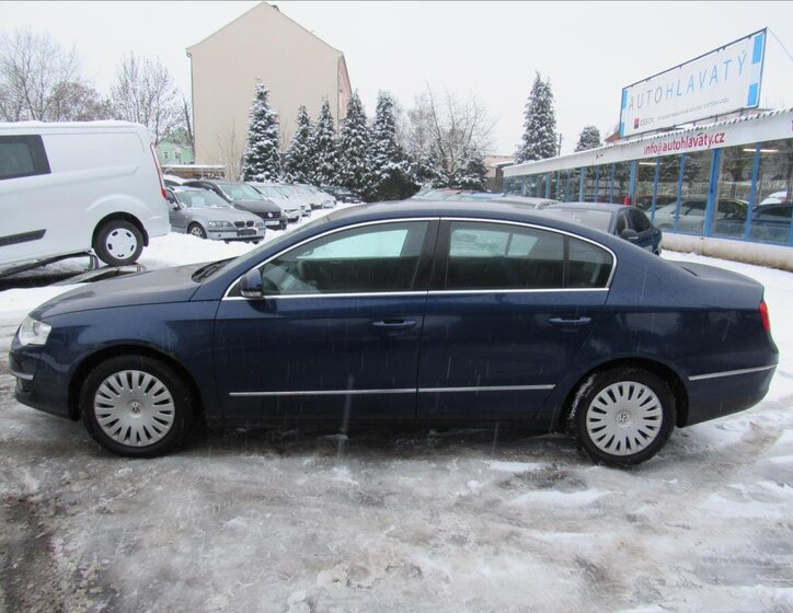 Volkswagen Passat Sedan 2,0 l 103 kw
