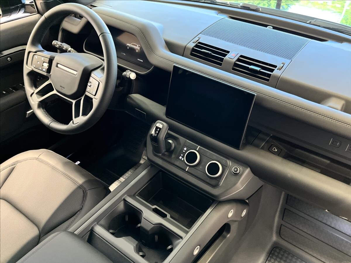 Land Rover Defender SUV / Terénní 5,0 l 313 kw