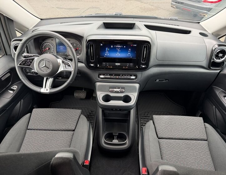 Mercedes-Benz Vito Skříň 2,0 l 140 kw