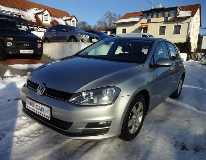 Volkswagen Golf Kombi 1,2 l 77 kw