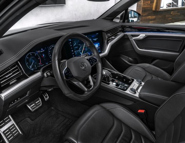 Volkswagen Touareg 13