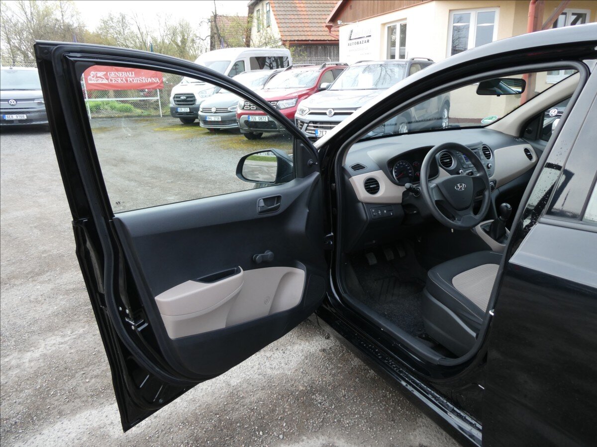 Hyundai i10 Hatchback 998,0 49 kw