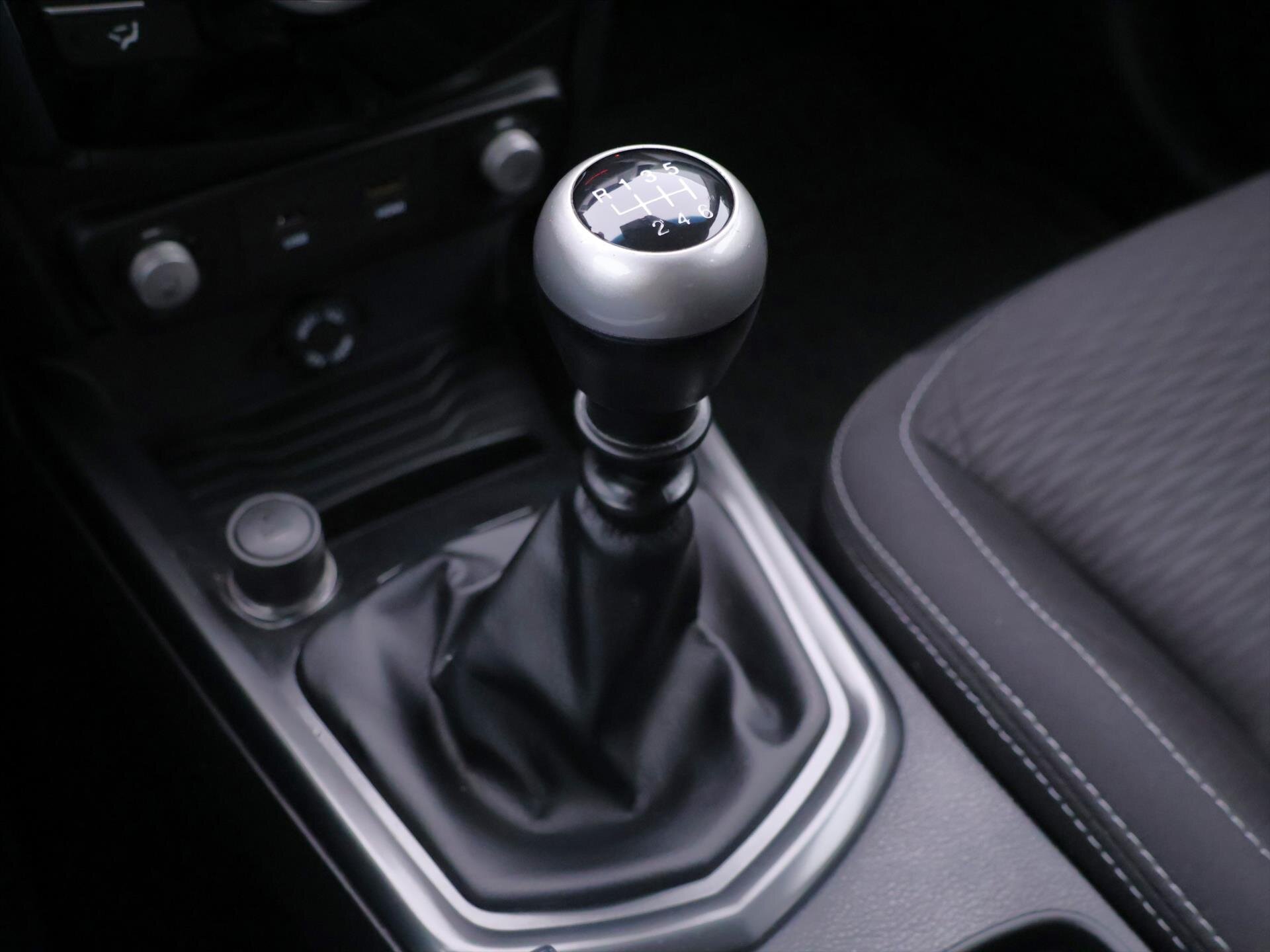 SsangYong XLV SUV / Terénní 1,6 l 85 kw