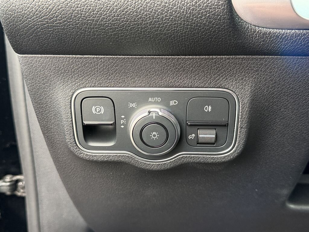 Mercedes-Benz GLB SUV / Terénní 2,0 l 110 kw