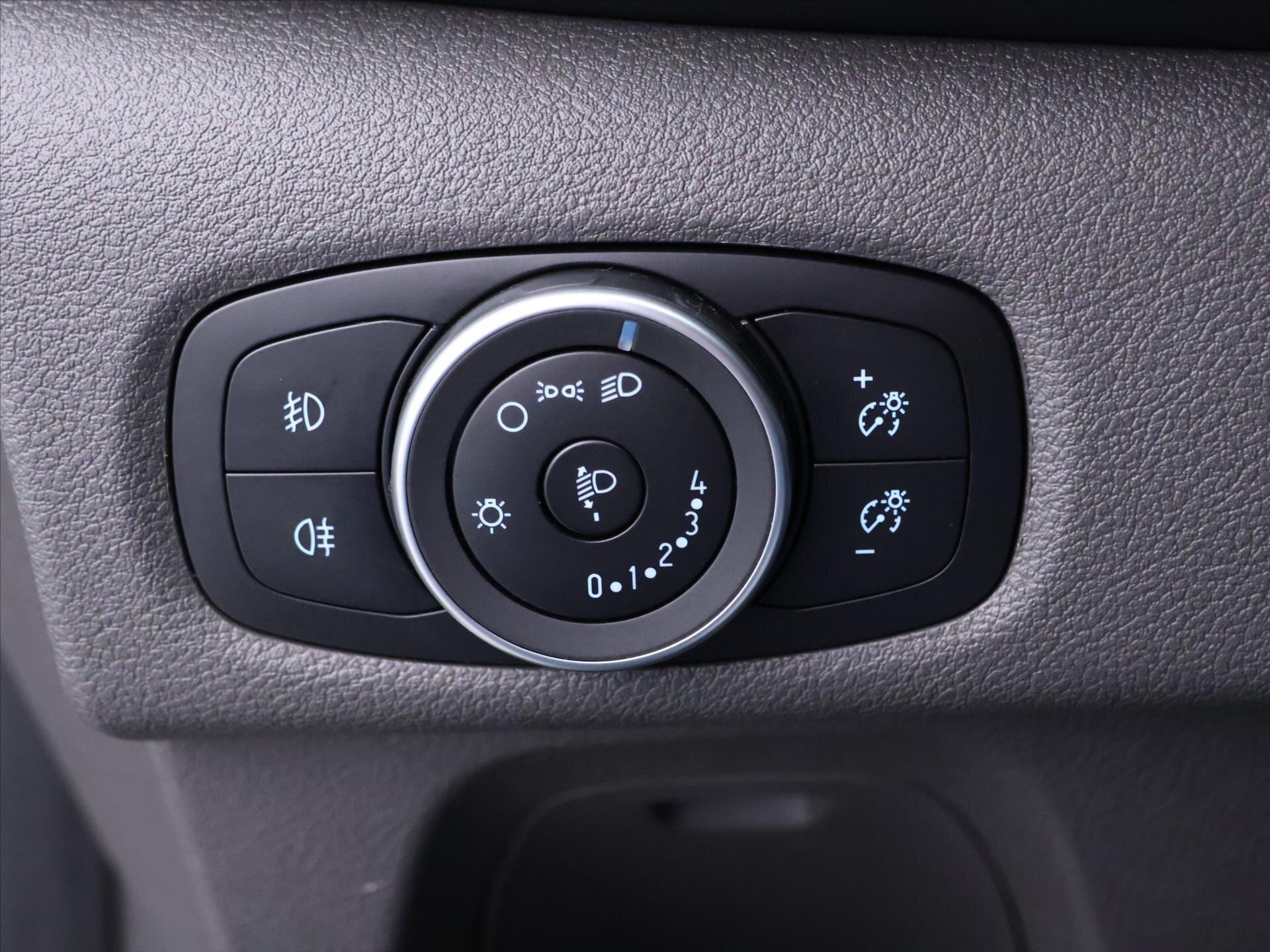 Ford Transit Custom Kombi 2,0 l 96 kw