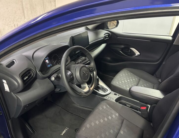 Toyota Yaris 9