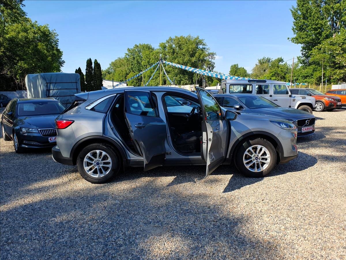 Ford Kuga SUV 1,5 l 88 kw