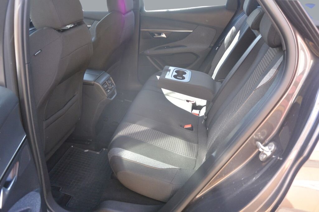 Peugeot 3008 SUV / Terénní 1,2 l 96 kw