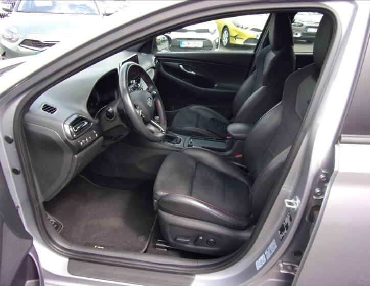 Hyundai i30 Hatchback 1,6 l 100 kw