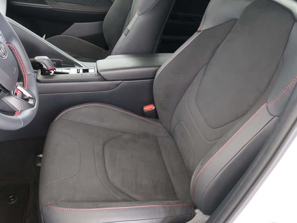 Toyota C-HR SUV 2,0 l 112 kw