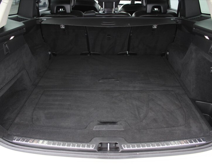 Volvo XC90 SUV 2,0 l 177 kw