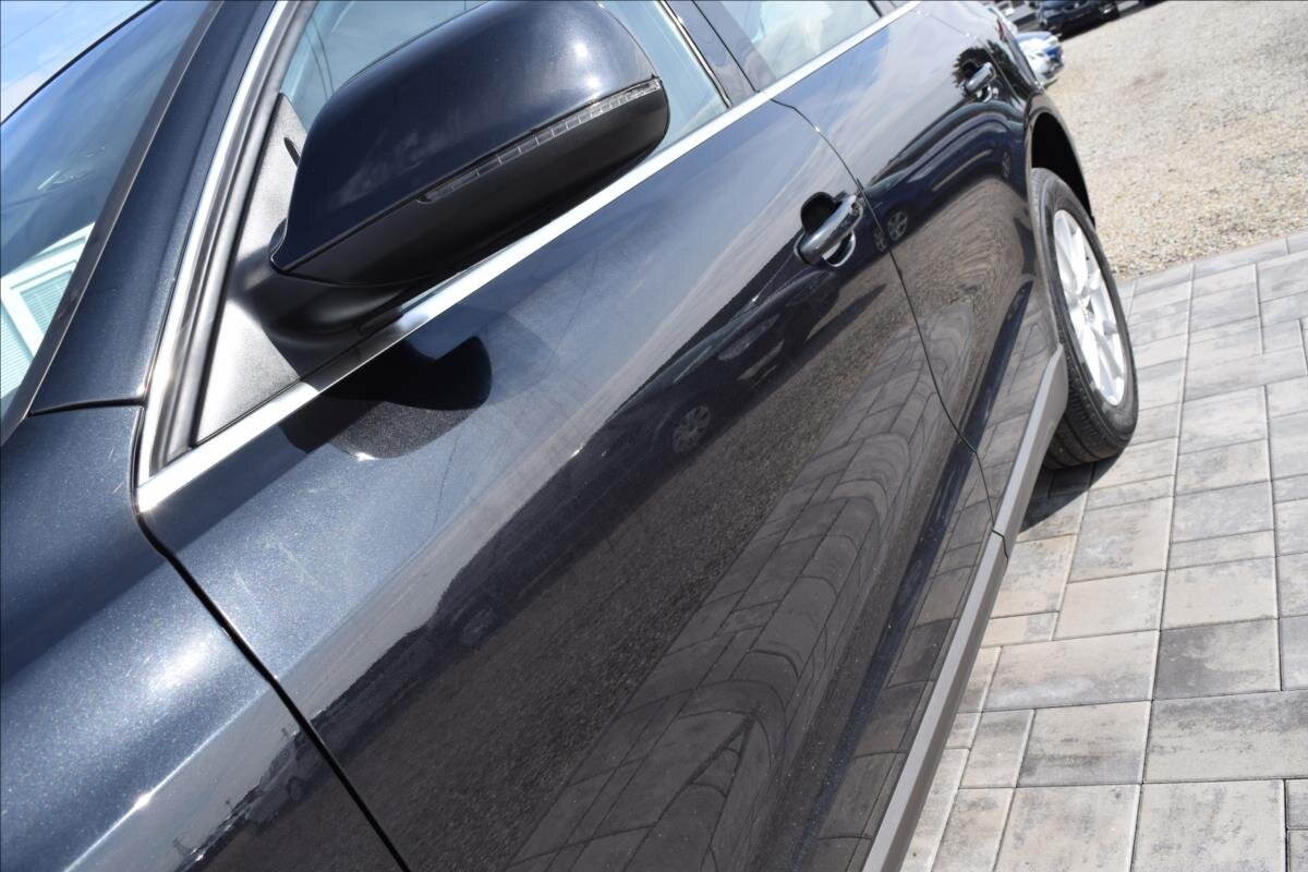 Audi Q5 SUV / Terénní 2,0 l 105 kw