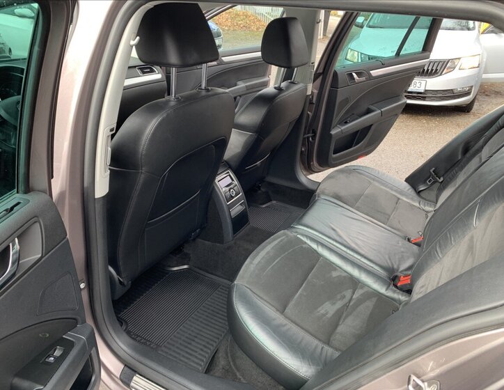 Škoda Superb 15