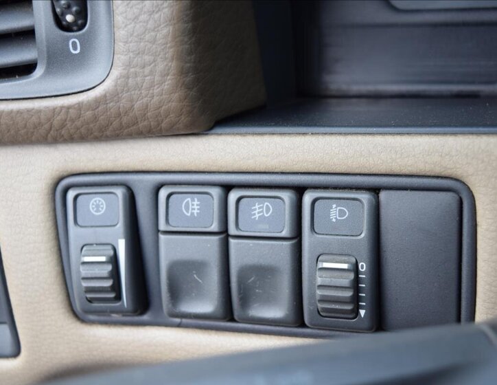 Volvo V70 Kombi 2,5 l 103 kw