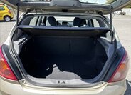 Nissan Almera Hatchback 1,5 l 72 kw