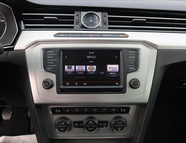 Volkswagen Passat Kombi 2,0 l 110 kw