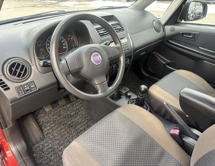 Fiat Sedici Hatchback 1,6 l 79 kw