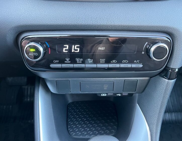 Toyota Yaris Hatchback 1,5 l 68 kw