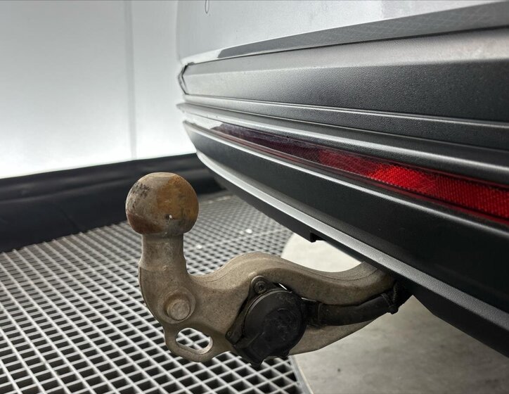 Volkswagen Touareg SUV / Terénní 3,0 l 170 kw