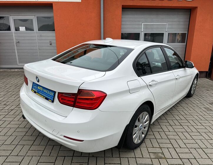 BMW Řada 3 2
