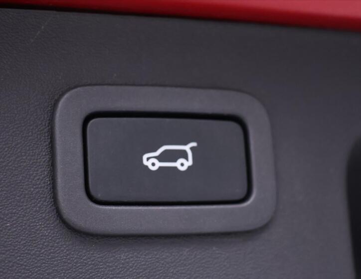 Land Rover Discovery 10