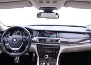 BMW Řada 7 33