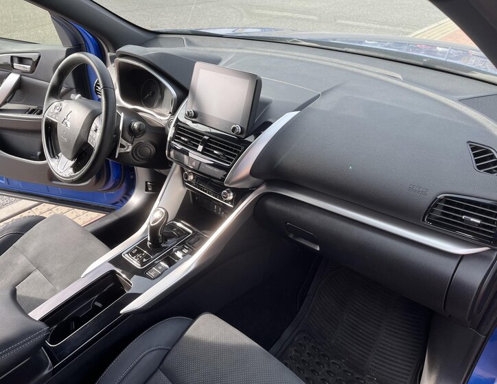 Mitsubishi Eclipse Cross SUV / Terénní 2,4 l 72 kw