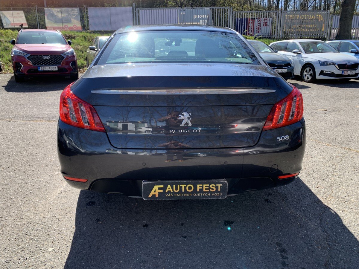Peugeot 508 Sedan / Limuzína 2,0 l 120 kw