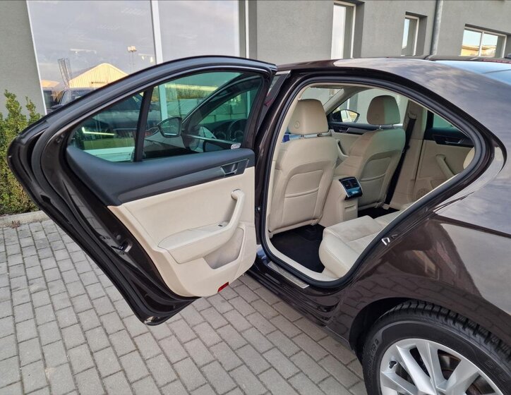 Škoda Superb Liftback 1,5 l 110 kw