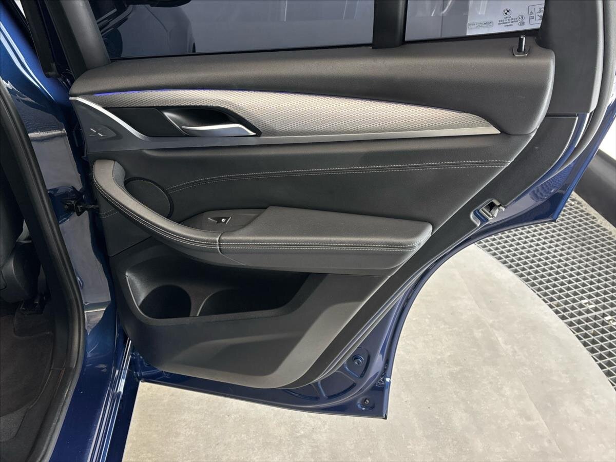 BMW X3 SUV / Terénní 2,0 l 140 kw