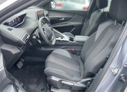 Peugeot 3008 SUV 1,2 l 96 kw