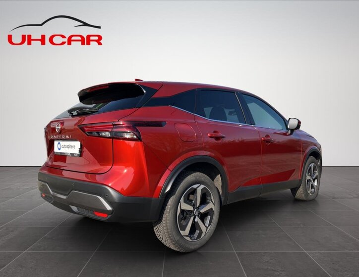 Nissan Qashqai SUV / Terénní 1,3 l 116 kw